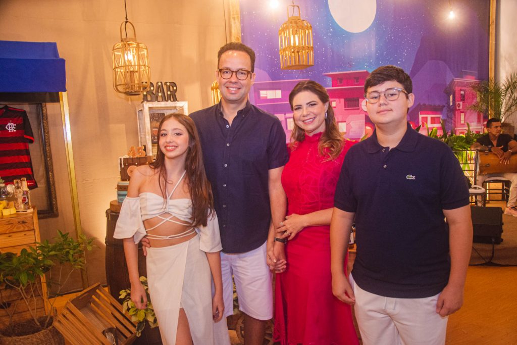 Maria, Daniel, Ana Cristina E Assis Joca