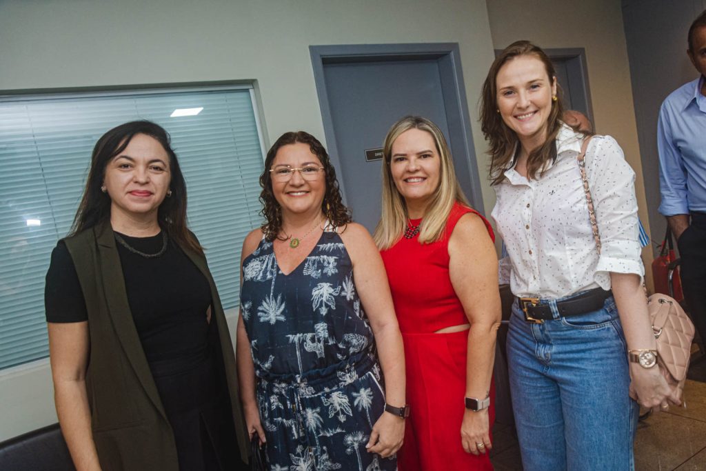 Renata Segundo, Regina Marcia, Daniela Prado E Fernanda Montenegro