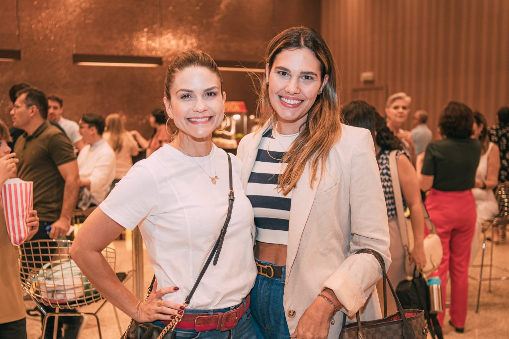 Roberta Albuquerque E Maina Sampaio