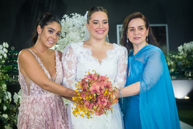 Chuva de Arroz - Digno de conto de fadas! Foi assim o casamento de Ana Paula Freire e Helder Alencar no Aquiraz Riviera