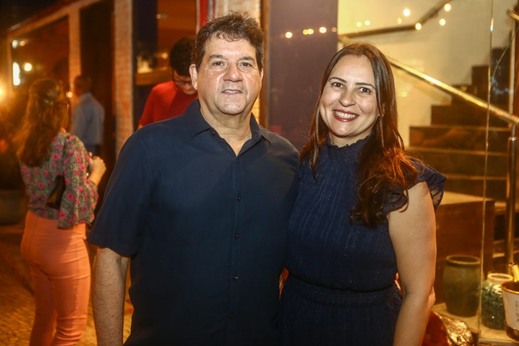 Fabio Leite Junior E Camila Nobre