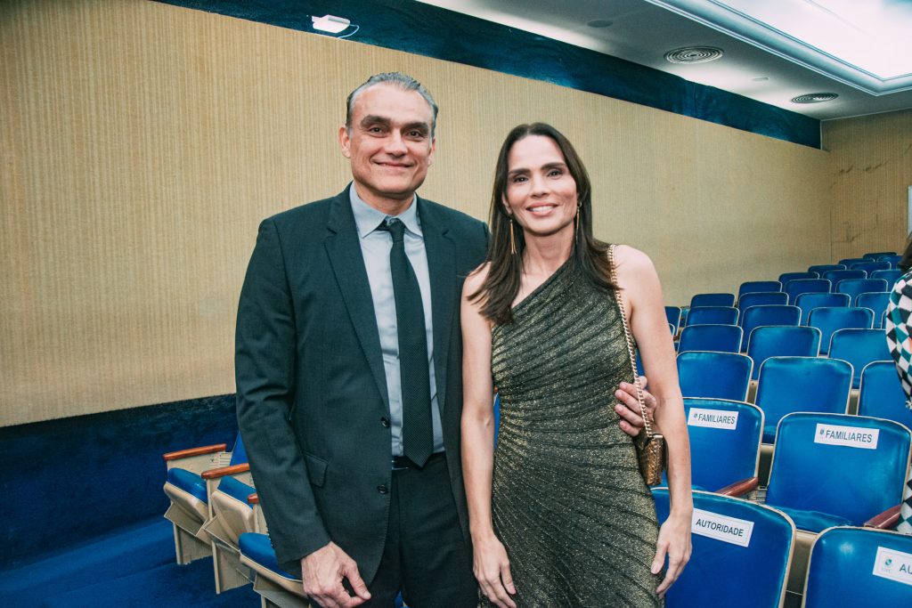 Josmario Cordeiro E Patricia Studart