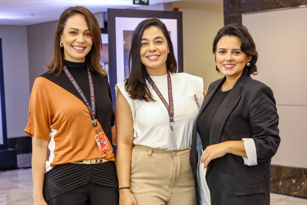 Lorena Lourenço, Luana Mnezes E Karol Ferreira