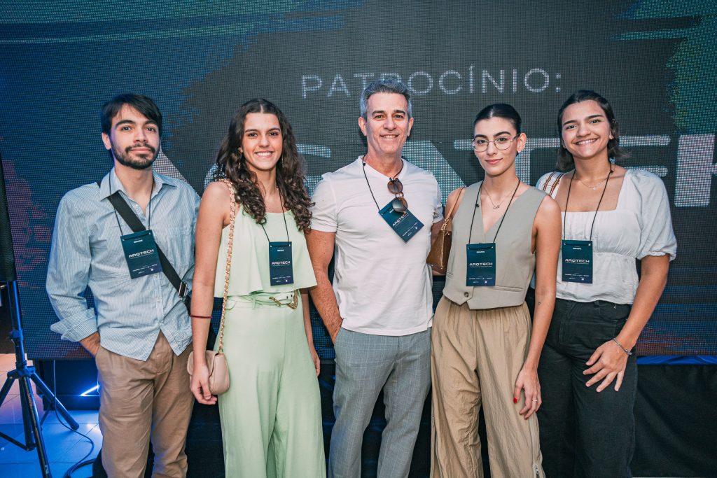 Lucas Alcantara, Caroline Matos, Paulo Andre Sales, Mirella Nobrega E Fernanda Bacelar