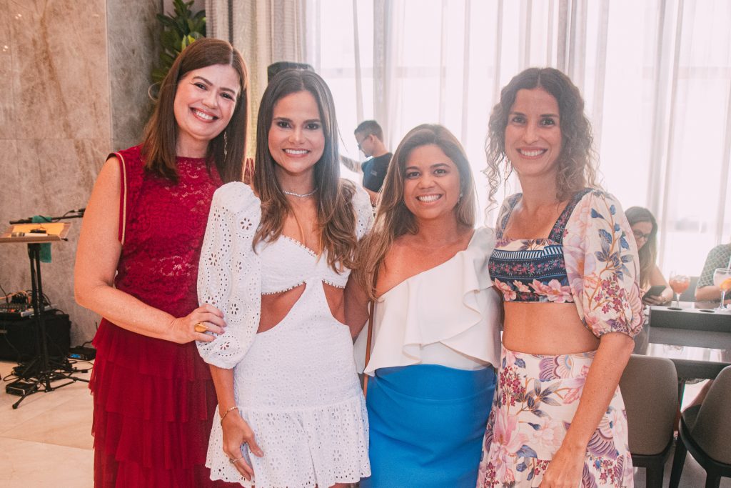 Lucia Fialho, Andrea Parahyba, Ludiana Rocha Ee Thais Frota