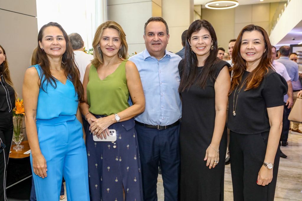 Patricia Quinto, Ana Nobre, Eldes Cavalcante, Roberta Grangeiro E Lisandra Pinheiro