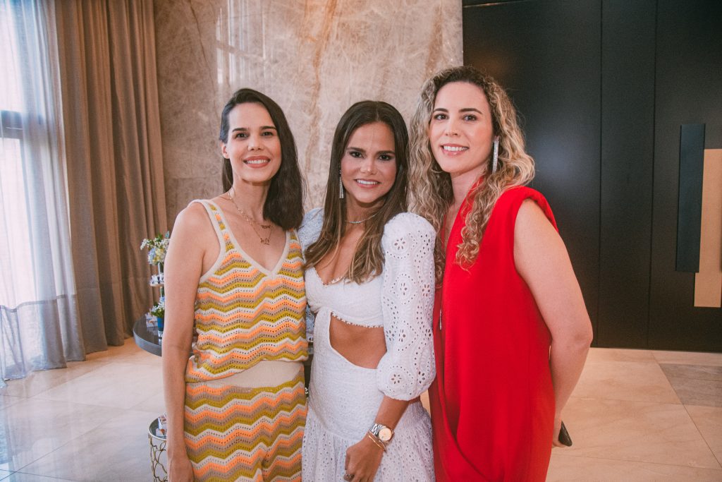 Sabine Carvalho, Andrea Parahyba E Ilana Fotenele