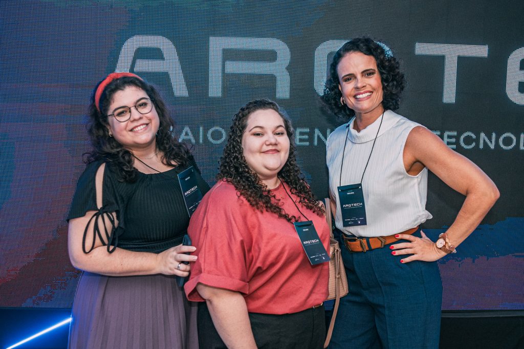 Vanessa Abdala, Beatriz Cacau E Eveline Sampaio