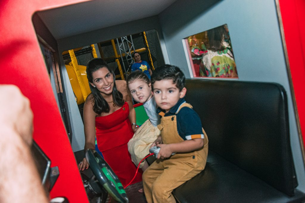 Carla Laprovitera, Celine Quintao Carneiro E Miguel Laprovitera Garcia