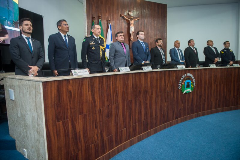 Reconhecimento - Câmara de Fortaleza concede Medalha do Mérito Jurídico Municipal ao advogado Matheus Teodoro Ramsey Santos