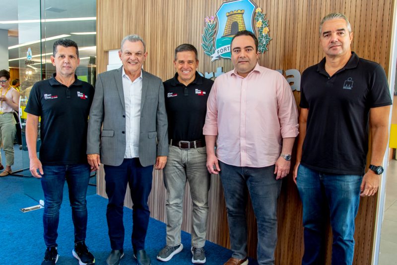 ESPORTE E TURISMO - José Sarto e Carlos Galvão anunciam que, nesta edição, o Ironman 70.3 Fortaleza se torna Campeonato Latino-Americano