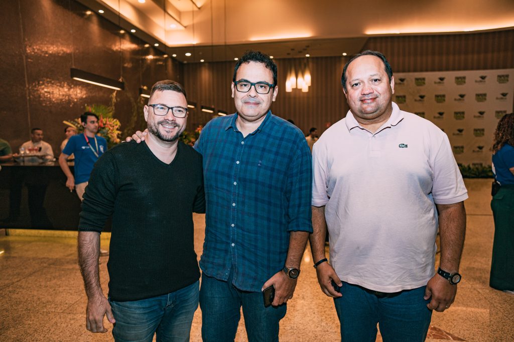 Joao Paulo Quintela, Evandro Gomes E Newton Filho