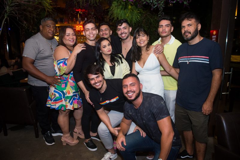 Noite imperdível - Muita música, gastronomia e diversão. Foi assim a Super Quinta no Sótão Club do Moleskine