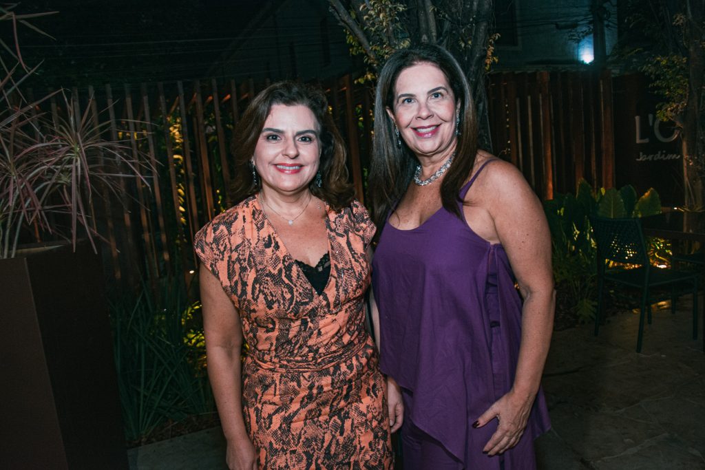 Roberta Ary E Gena Campos