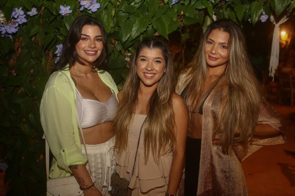 Tais Maia, Taina Morelli E Jaqueline Lima