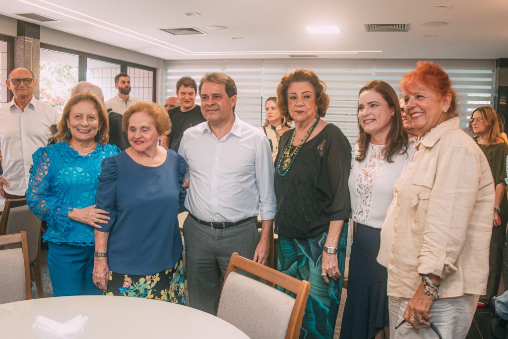 Graca Bringel, Marlene Cabral, Evandro Leitao, Maze Campos, Cristiane Leitao E Fatima Duarte