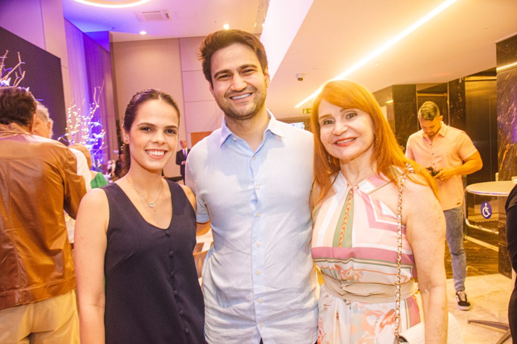 Isabel Miranda, Pedro Gomes De Matos E Veronica Colares