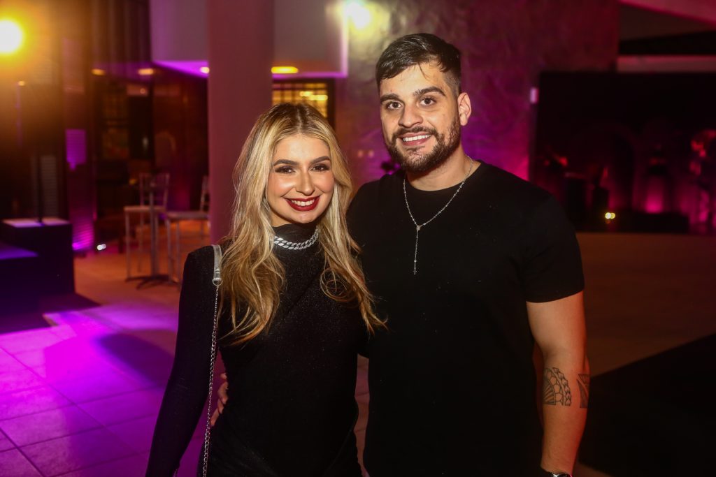 Mariela Muniz E Joao Caio