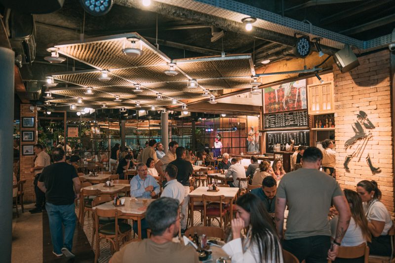 ALTA GASTRONOMIA - Giz Cozinha Boêmia conquista o público com novos drinks e ambiente inovador