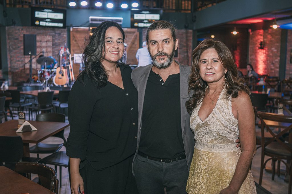 Alana G Alencar, Julio Soares E Doris Maia