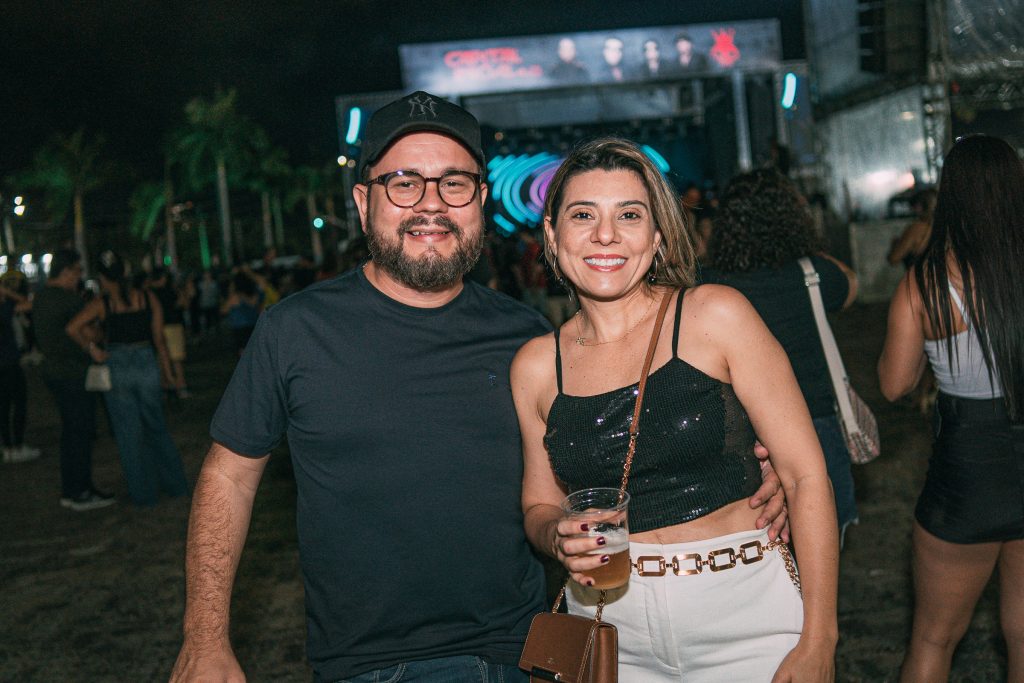 Alexandre E Thais Oliveira