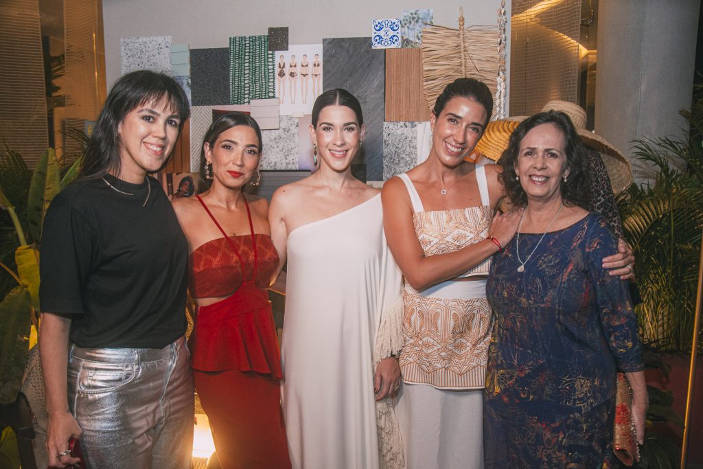 Ana Carolina Figueiredo, Renata Marinho, Sara Brasil, Mariana Lima E Neuma Figueiredo