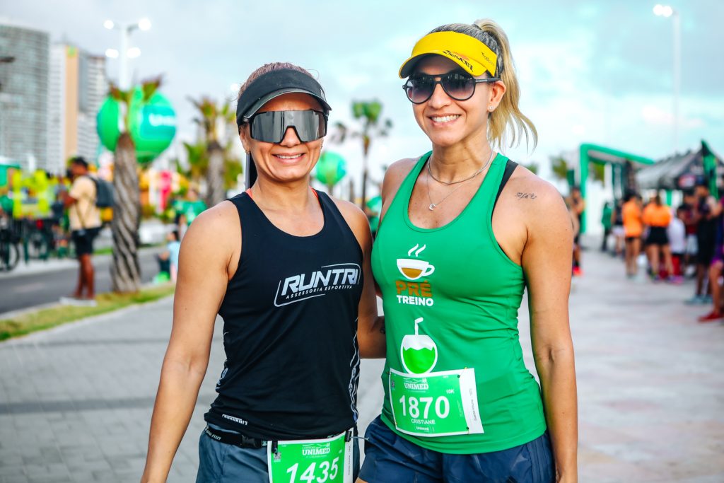 Claudia Marques E Cristiane Torres