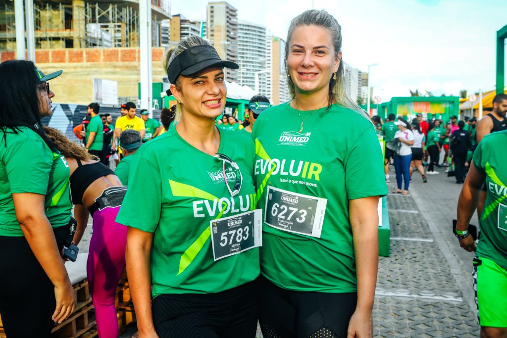 Karine Philipsen E Emanoele Martins