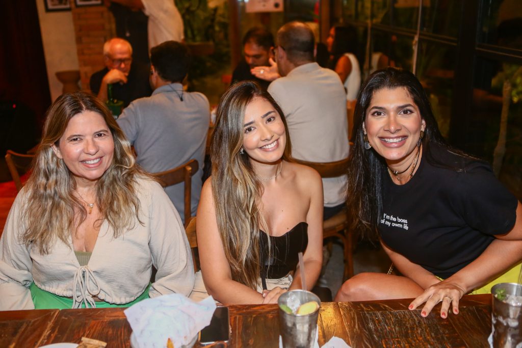 Licia Guimarães, Larissa Salmito E Morgana Machado (2)