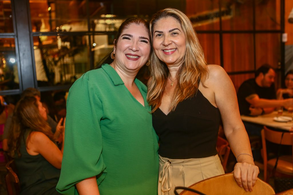 Marta Cavalcante E Cris Pimenta