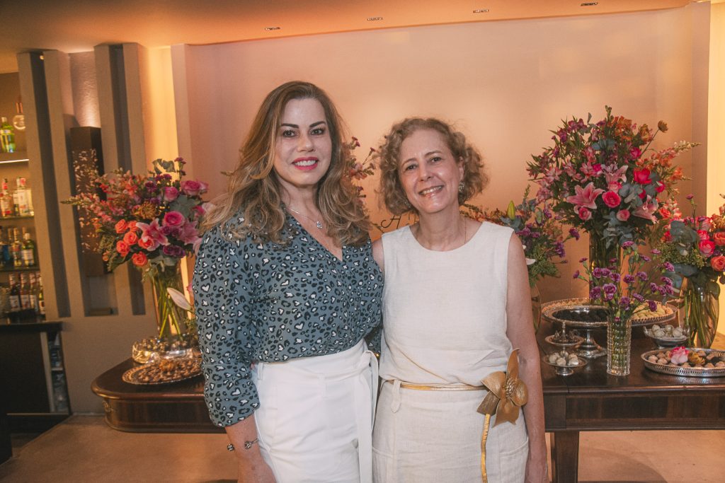 Vera Ribeiro E Renata Soares