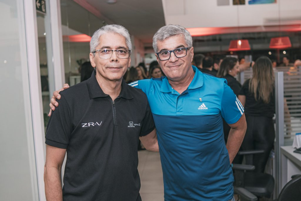 Carlos Arlindo E Paulo Roberto