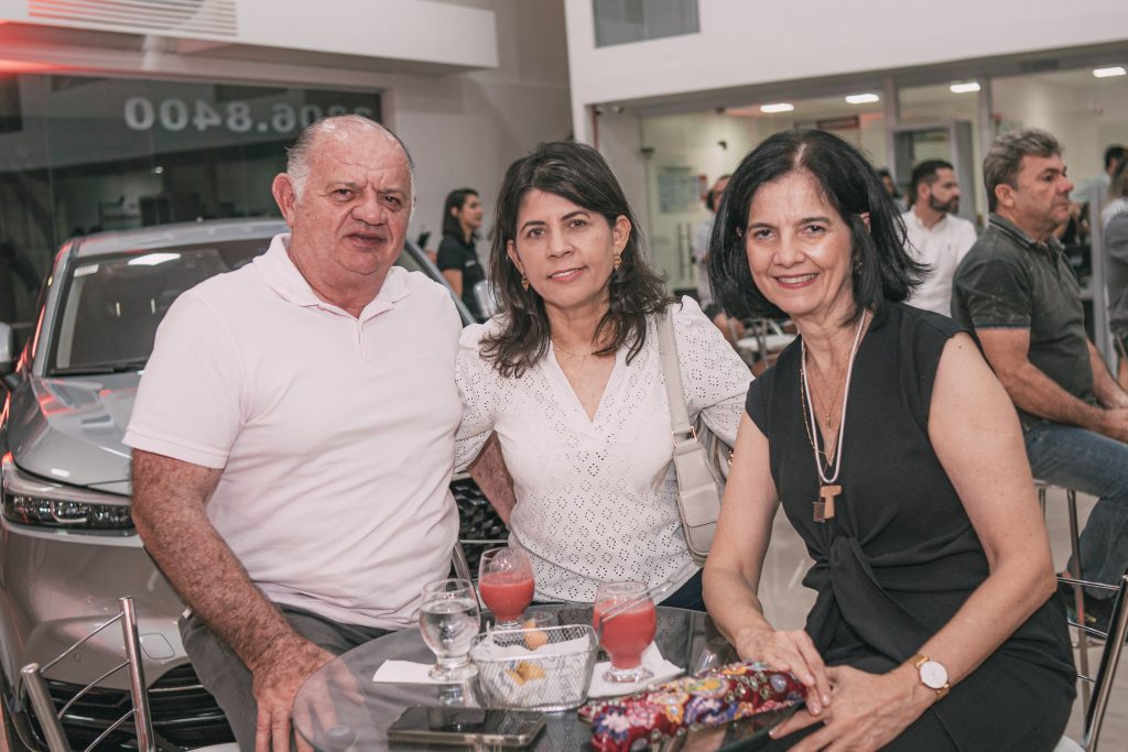 Fernando, Luciana E Margarida Lima