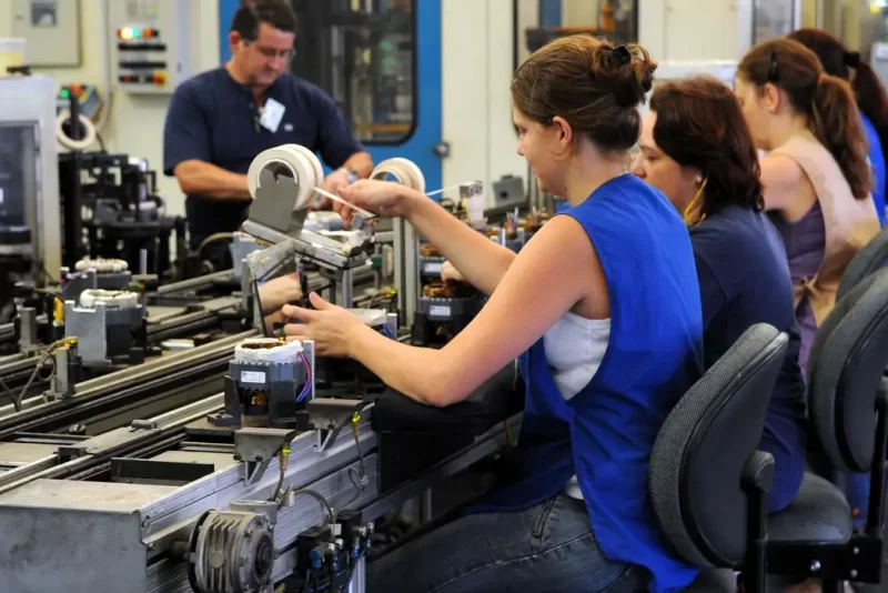 Indústria Produção Industrial Agência Brasil