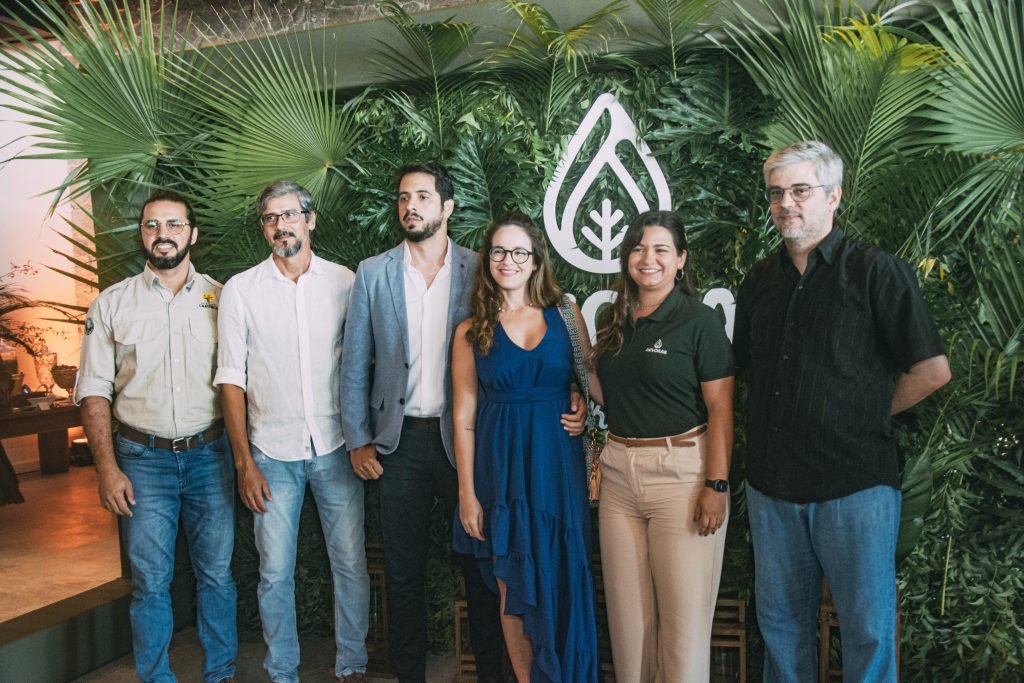 Sandino Moreira, Fabio Nunes, Hugo Linhares, Cecilia Licariao, Leanne Soares E Weiber Girao