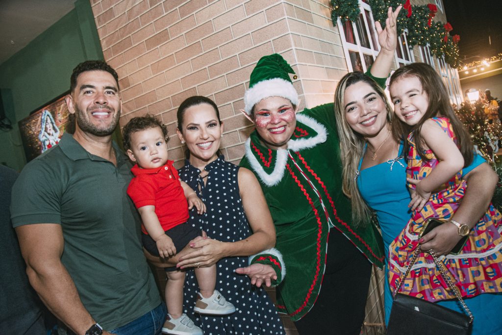 Thiago Camelo, Lael Ribeiro E Luciana Ribeiro, Tatiana Feijao E Mariana Feijao