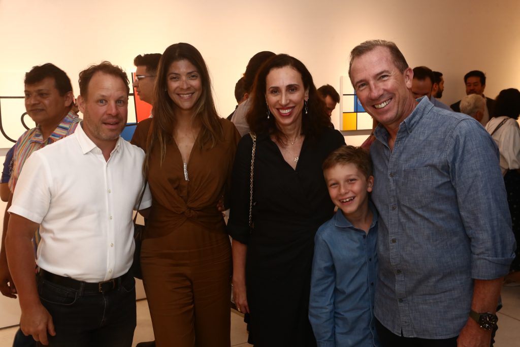 Davit Mamsaut, Roberta Alves, Ellen, Lucas E Philippe Godefroit