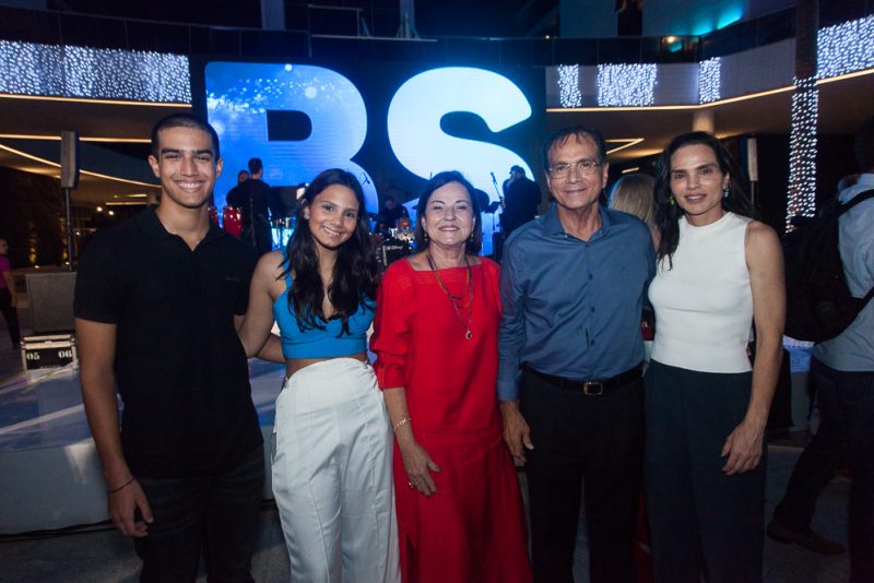 Giovana, Ana, Beto E Patrícia Studart