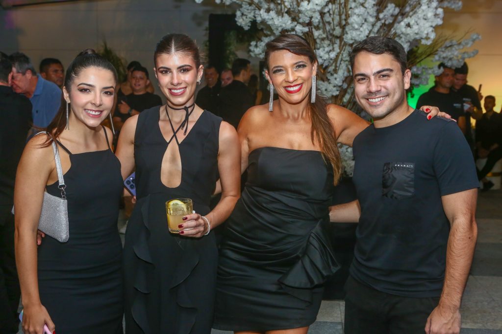 Renata Pontes, Isabela Toledo, Ana França E Sergio Macedo (1)