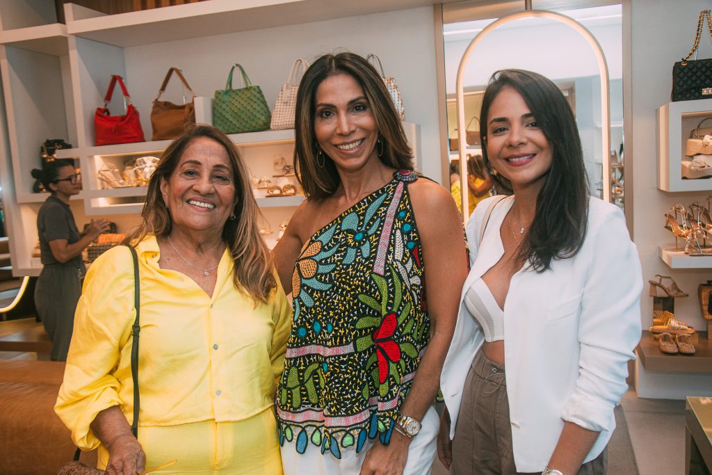 Salete Oliveira, Synaral Leal E Sabrina Barroso