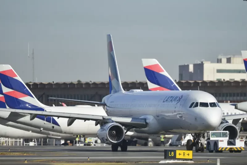 Latam, Avião Da Latam, Companhia Aérea Latam Foto Agência Brasil