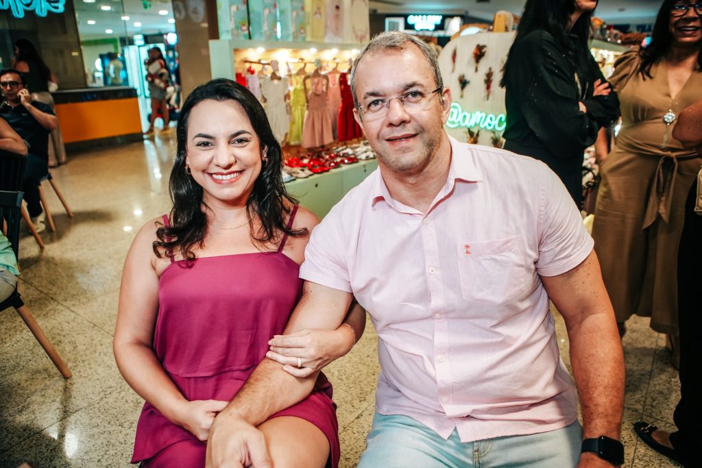 Bruna Alves E Adriano Melo