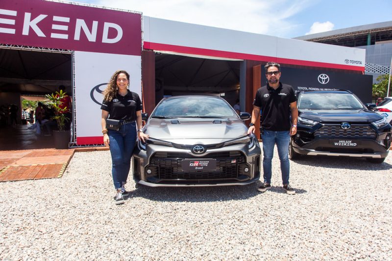 Experiência off-road - Toyota promove “Hilux Weekend” no Shopping Iguatemi Bosque