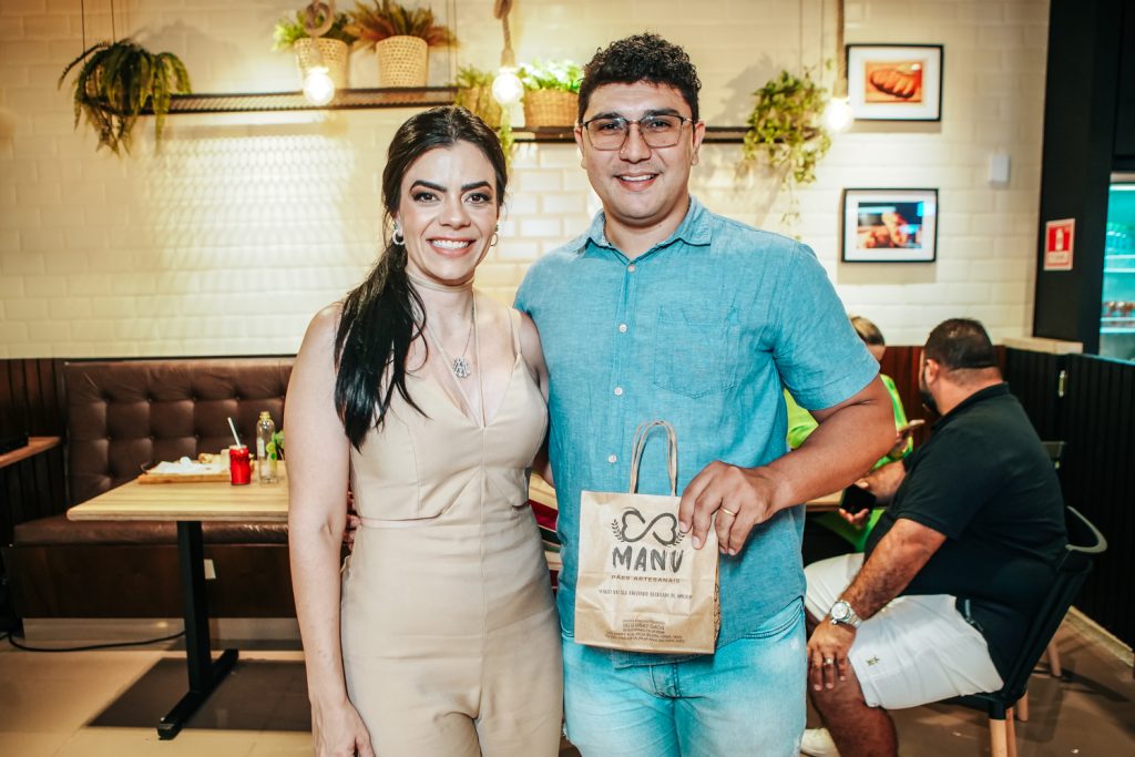 Manu Acario E Jonatha Almeida