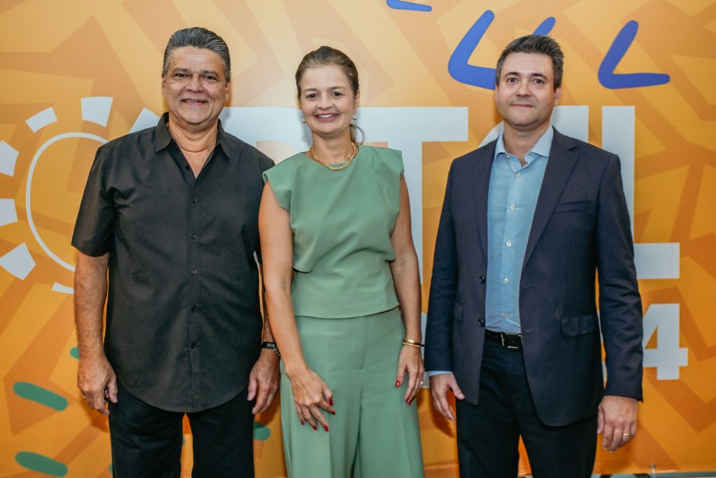 Colombo Cialdini, Irvana Guerra E Leonardo Carnielle