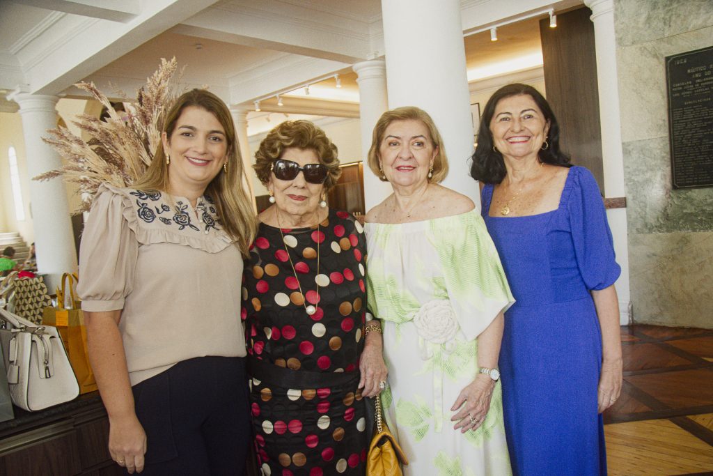 Isabele Barreto, Dolores Pierre, Ba Alencar E Socorro Barreto