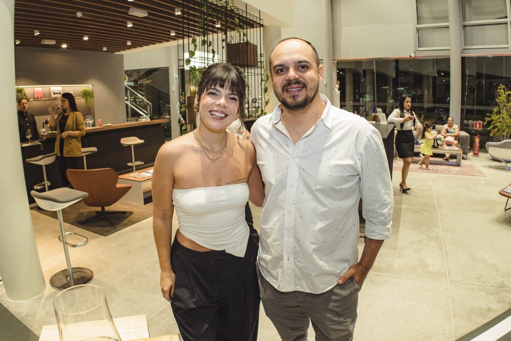 Amanda Crisostomo E Felipe Nau