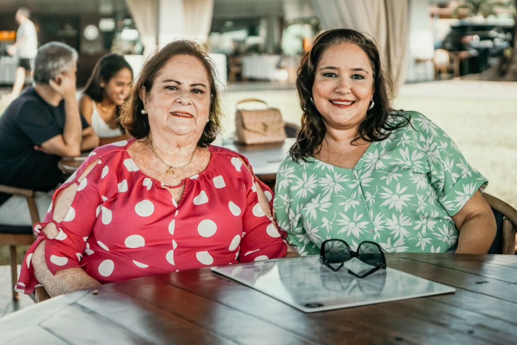 Aparecida E Renata Fiuza