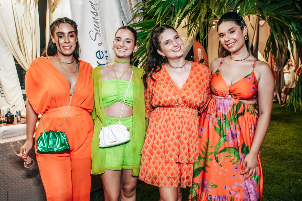 Carolina Freire, Duda Gomes, Clara Sobreira E Marina Capistrano (2)