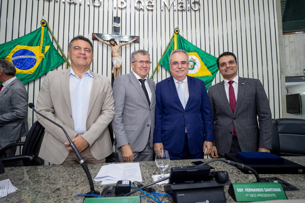 RECONHECIMENTO E EXCELÊNCIA - Assembleia Legislativa do Ceará celebra 50 anos das Óticas Visão